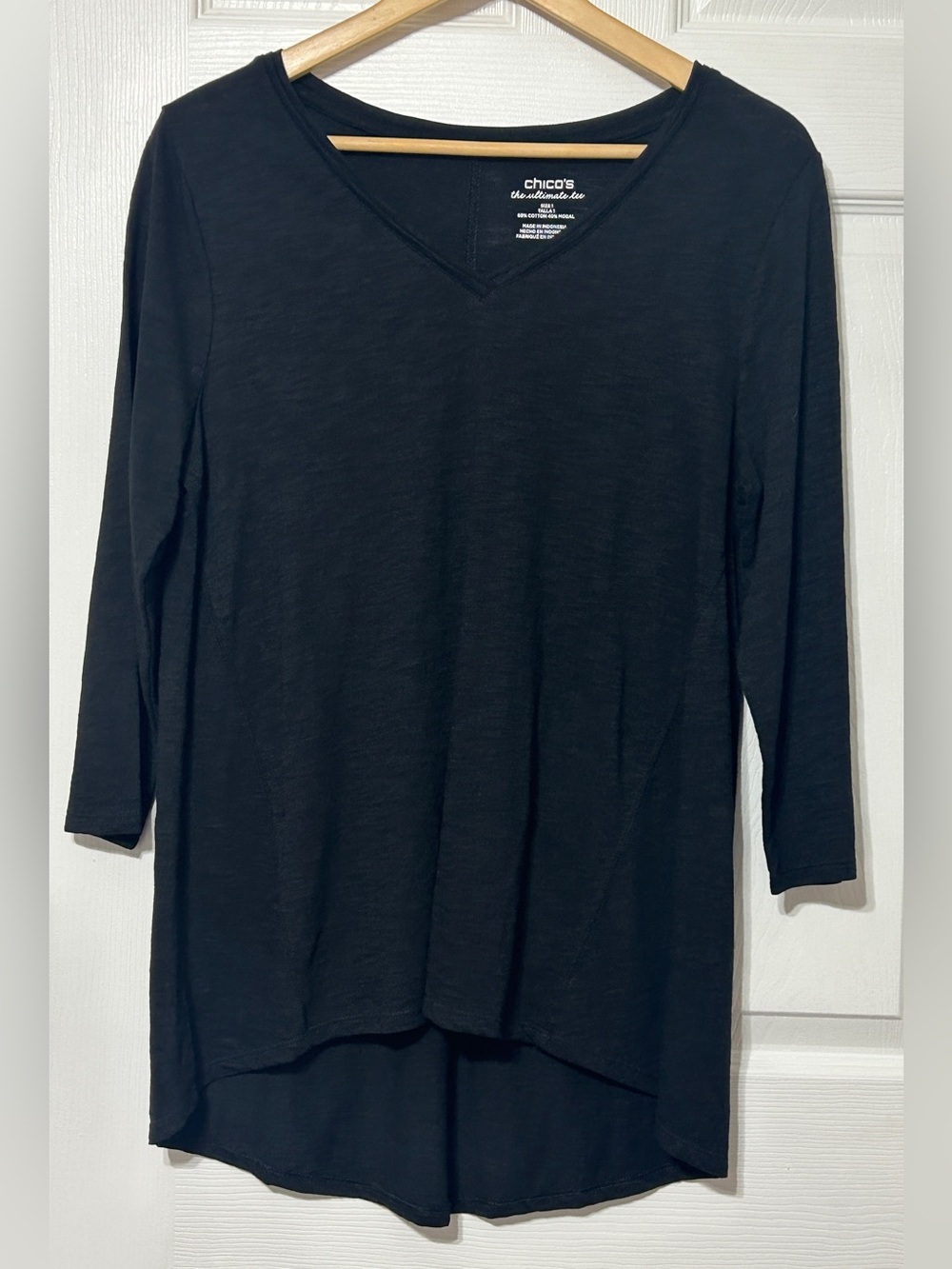 Chico’s The Ultimate Tee Black 3/4 Sleeves V-Neck Cotton Womens Size 1 - Medium